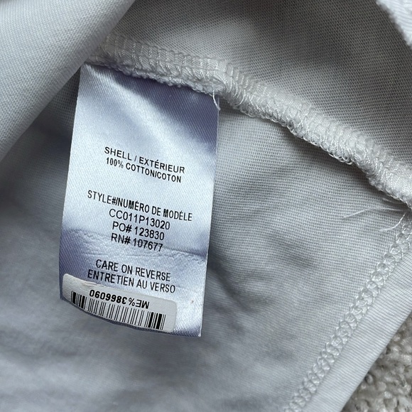 ALICE & OLIVIA Stace Face Jasper Roll Sleeve Tee - Picture 13 of 16